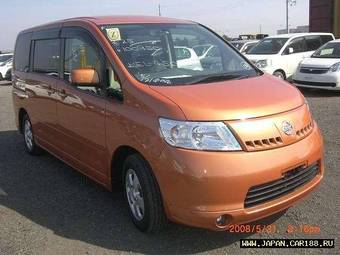 2006 Nissan Serena Photos