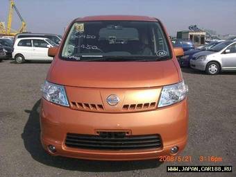 2006 Nissan Serena Photos