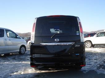 2011 Nissan Serena Photos