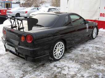 1998 Nissan Skyline Pictures