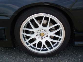 1998 Nissan Skyline Pictures