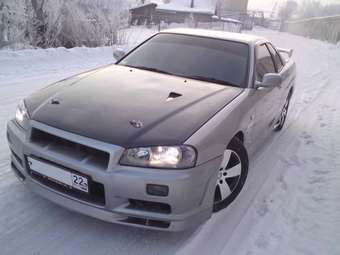 1998 Nissan Skyline Photos