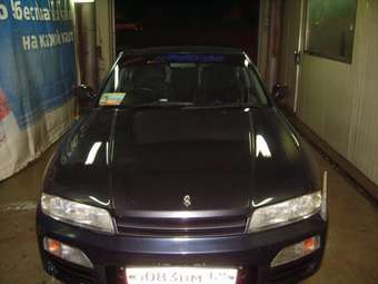 1998 Nissan Skyline Photos