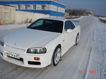 1998 Nissan Skyline Pictures