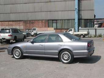 1998 Nissan Skyline Pictures