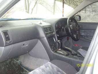 1998 Nissan Skyline Pictures