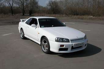 1998 Nissan Skyline Photos