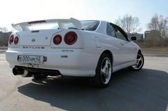 1998 Nissan Skyline Pictures
