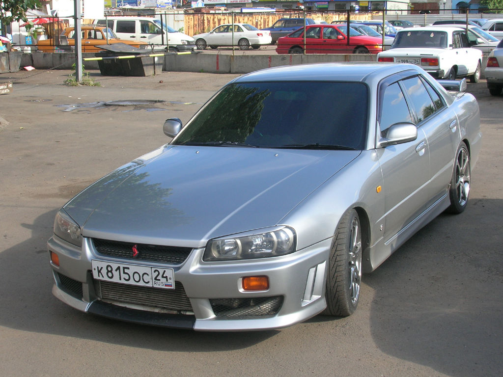 1999 Nissan Skyline