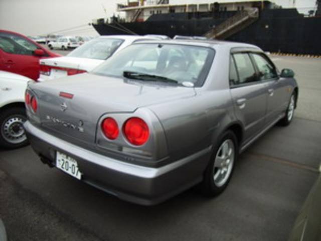 1999 Nissan Skyline