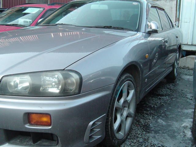 1999 Nissan Skyline