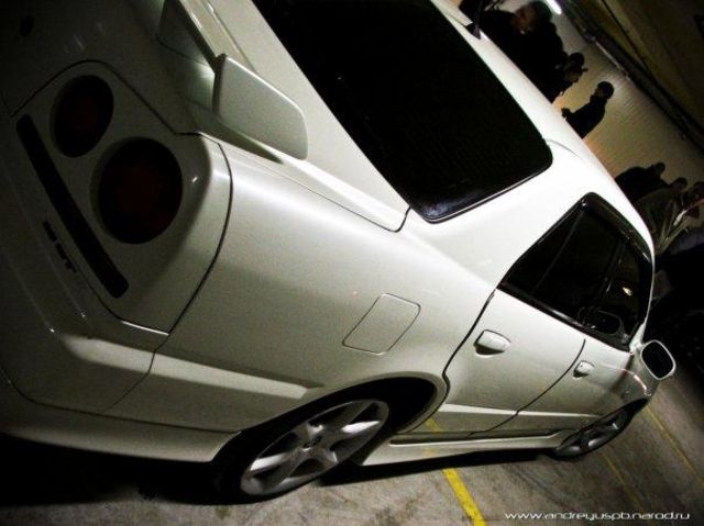 1999 Nissan Skyline