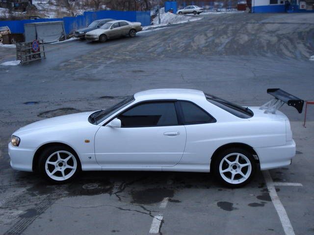 1999 Nissan Skyline