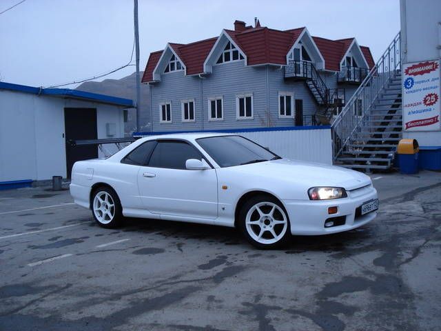 1999 Nissan Skyline