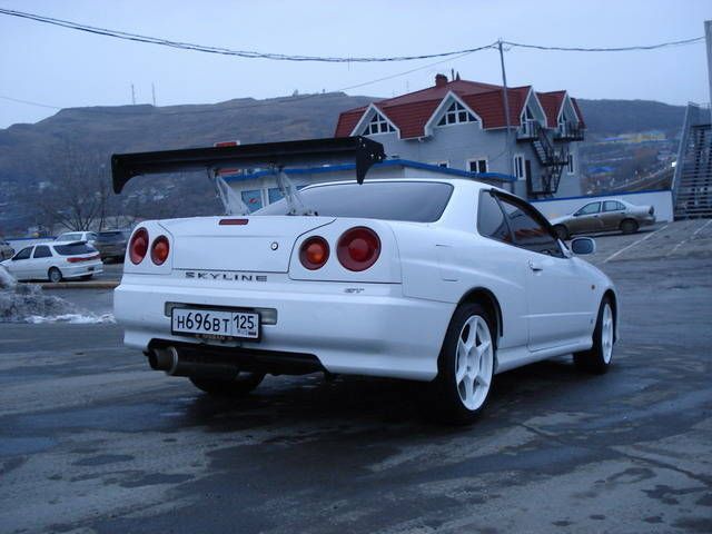 1999 Nissan Skyline