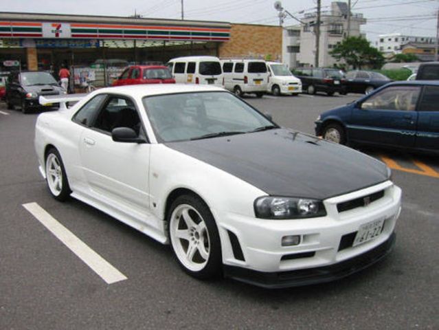 1999 Nissan Skyline