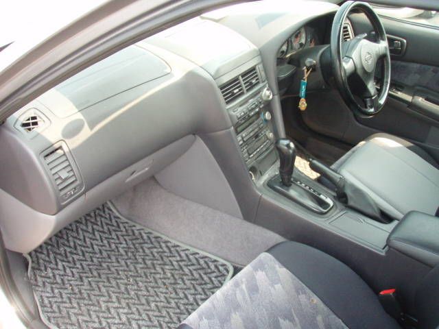 1999 Nissan Skyline