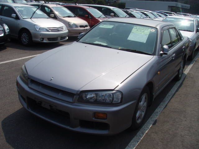 1999 Nissan Skyline