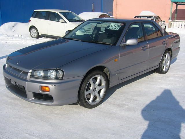 1999 Nissan Skyline