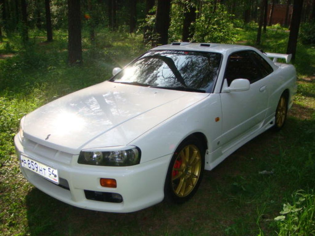 1999 Nissan Skyline