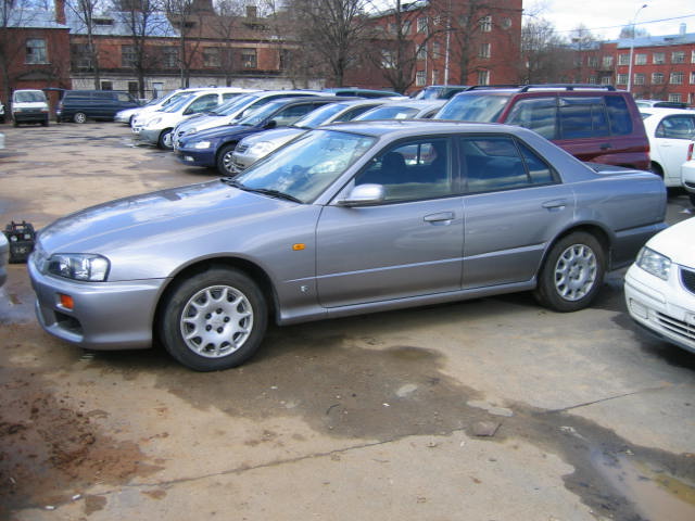 1999 Nissan Skyline Photos