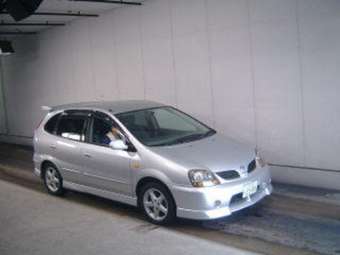 1999 Nissan Skyline Photos