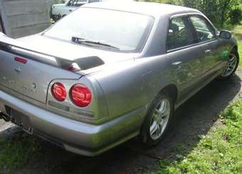 1999 Nissan Skyline Pictures