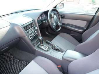 1999 Nissan Skyline Images