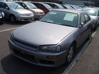 1999 Nissan Skyline Photos