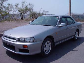 1999 Nissan Skyline Photos