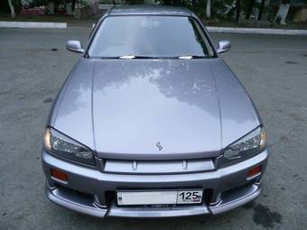 1999 Nissan Skyline Images