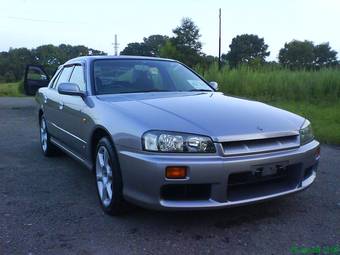 1999 Nissan Skyline Photos