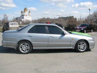 1999 Nissan Skyline Photos