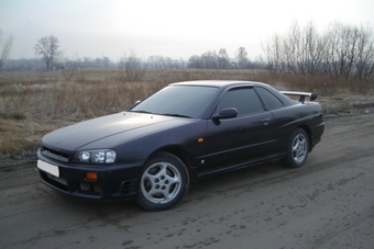 2000 Nissan Skyline