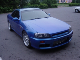 2000 Nissan Skyline