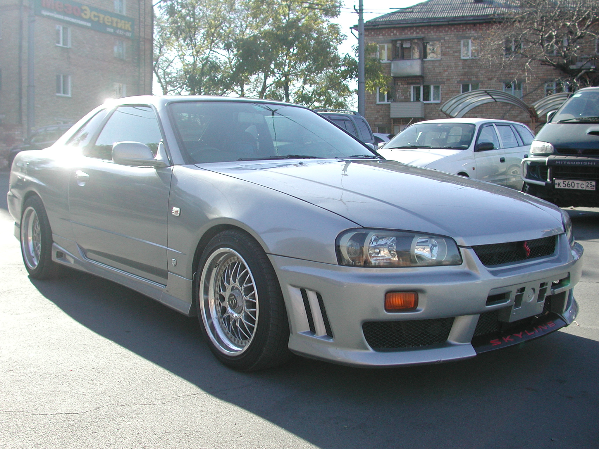 2000 Nissan Skyline