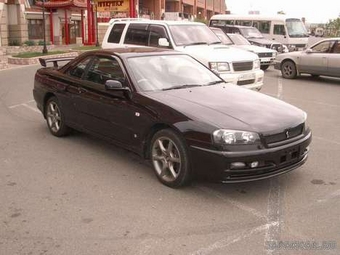 2000 Nissan Skyline