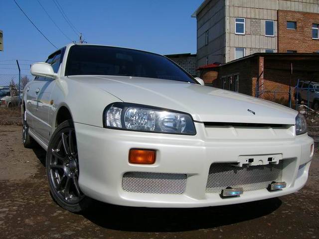 2000 Nissan Skyline