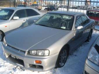 2000 Nissan Skyline