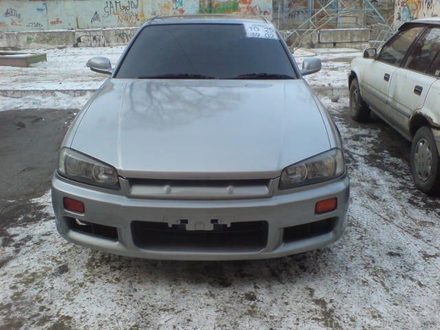 2000 Nissan Skyline