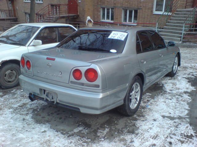2000 Nissan Skyline