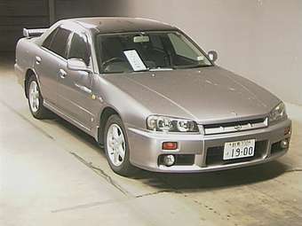 2000 Nissan Skyline