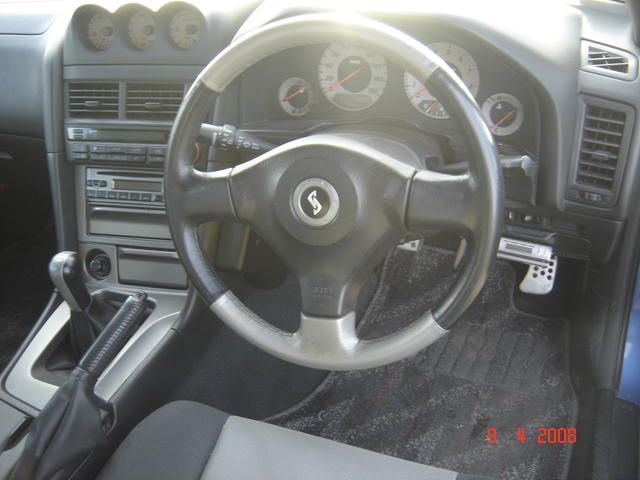 2000 Nissan Skyline