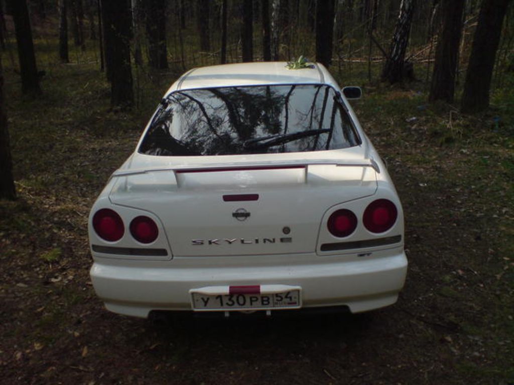 2000 Nissan Skyline