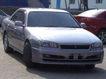 2000 Nissan Skyline