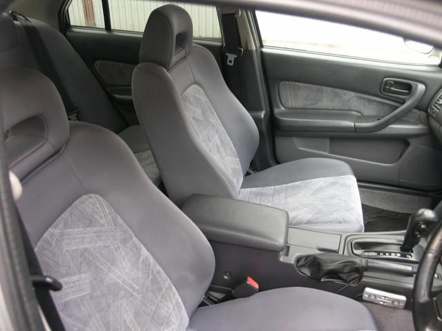 2000 Nissan Skyline