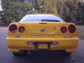 2000 Nissan Skyline