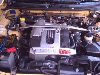 2000 Nissan Skyline