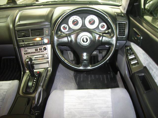 2000 Nissan Skyline Pics