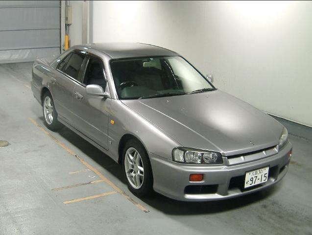 2000 Nissan Skyline Photos